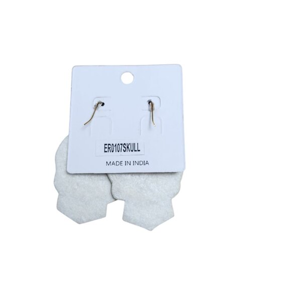 Skull Seed Bead Earrings - Picture 2 of 2